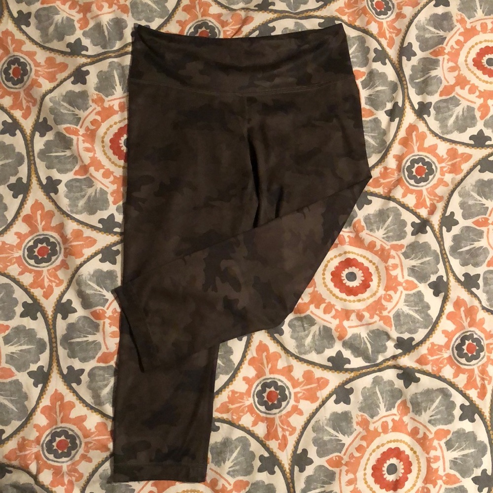 Lululemon crop leggings